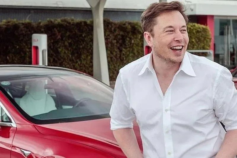 Elon Musk Elon Musk'S Unique Job Offer: Earn ₹28,000 Daily Just For Walking To Test New Technology.