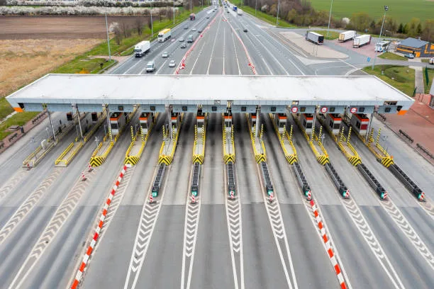 Toll Plaza Jpg Nhai Changed 3 Years Old Rule. Now These People Will Also Have To Pay Toll Tax.