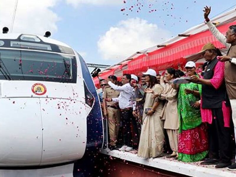 Rail 10 New Vande Bharat Express Announced. All Route Details And Other Information Is Here.