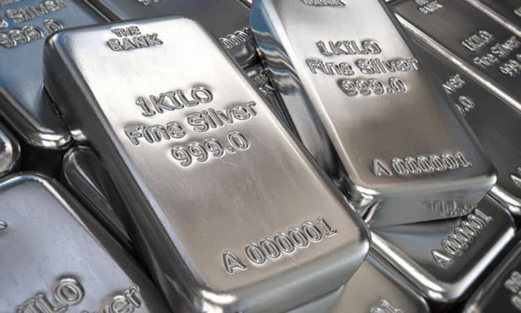 Silver Price Silver Rates Can Cross 1.25 Lakhs Per Kg. People Investing More Than Gold.