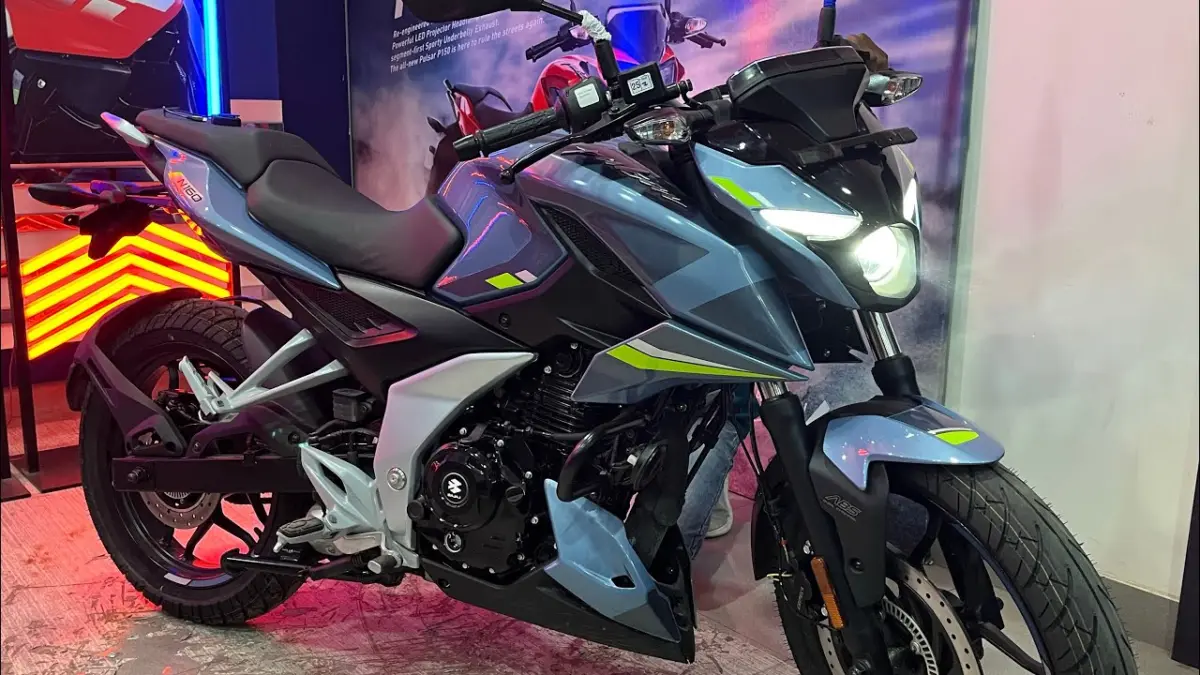 Tvss Condition Is Critical After Seeing The Premium Segment Of Tvs'S Condition Is Critical After Seeing The Premium Segment Of Bajaj Pulsar With Sporty Features.