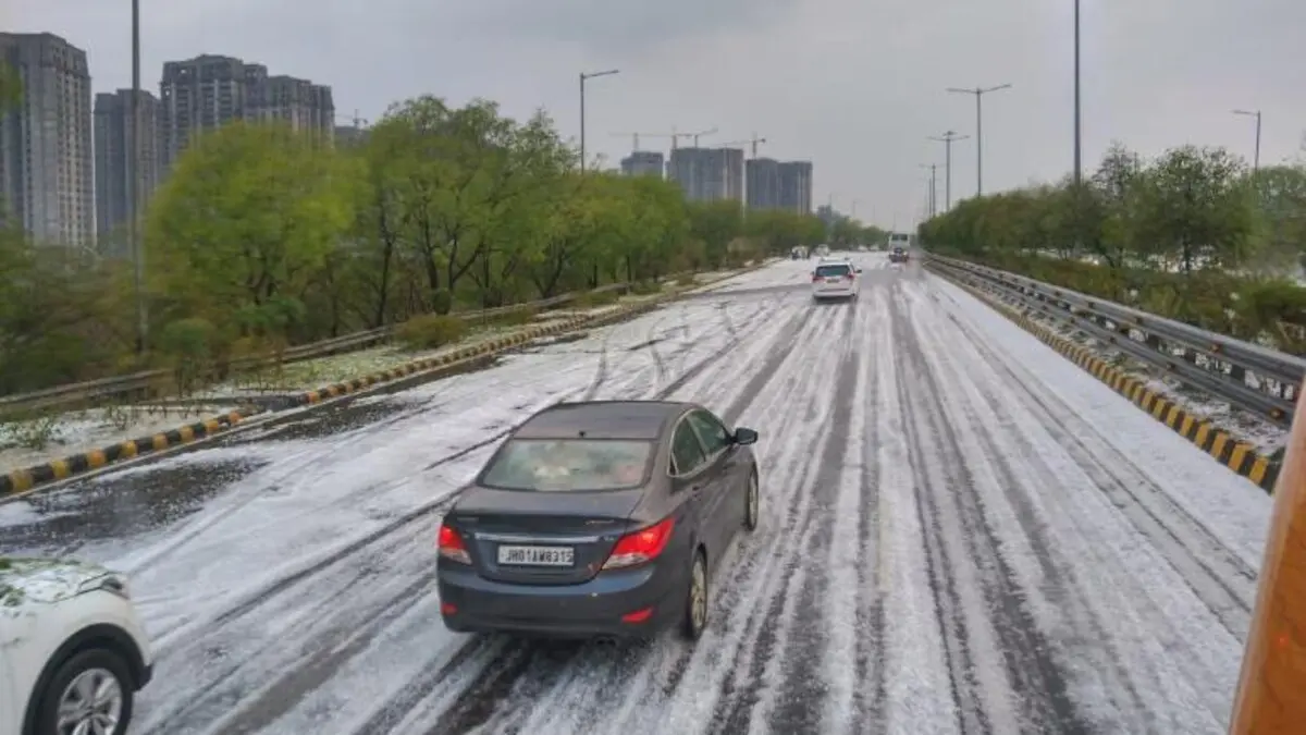 Delhi Hailstorm Delhi Rain Started. Imd Alerted For More Water And Hailstorms In 2 Days.