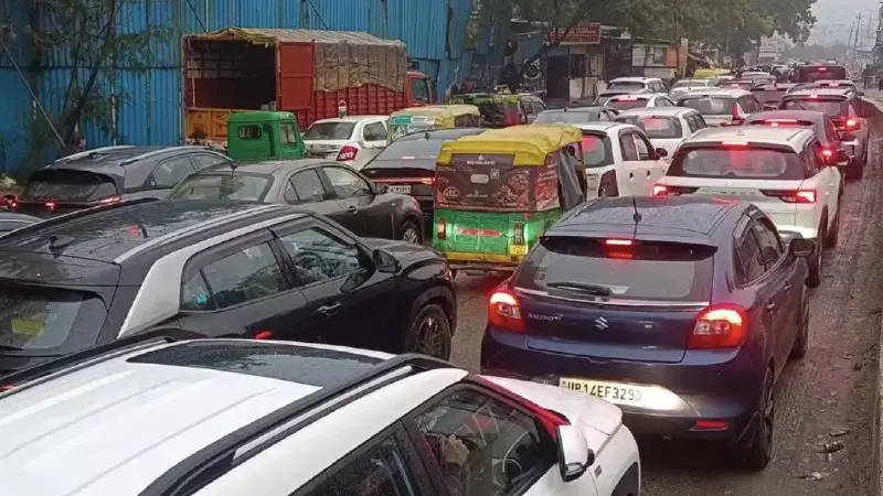 Construction Of 16-Meter-Wide Elevated Road On Shahberi Route Connecting Greater Noida West And Ghaziabad.