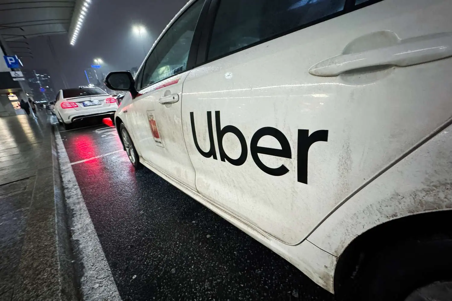 Uber App Based Taxi Operators In Trouble After Showing Different Fares Based On Mobile.