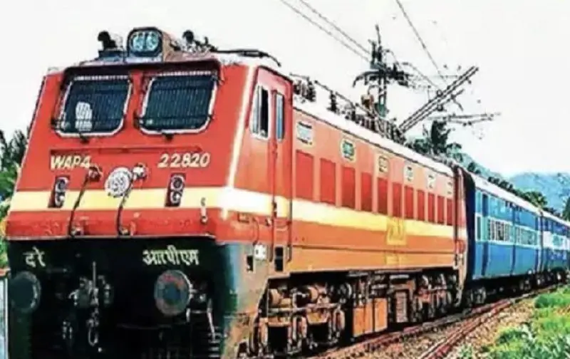 Holi 2025: Special Trains from Delhi to Bihar, Including Vande Bharat ...